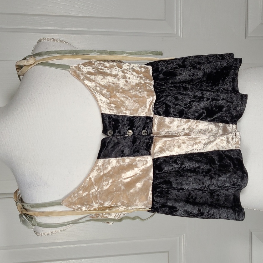 NWT POL Velvet Ruffle Babydoll Crop Top in Cream & Black w/ Cream & Gray Straps - Picture 3 of 15